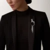 Brož Panthere De Cartier – bílé zlato, smaragdy, onyx, diamanty – Cartier