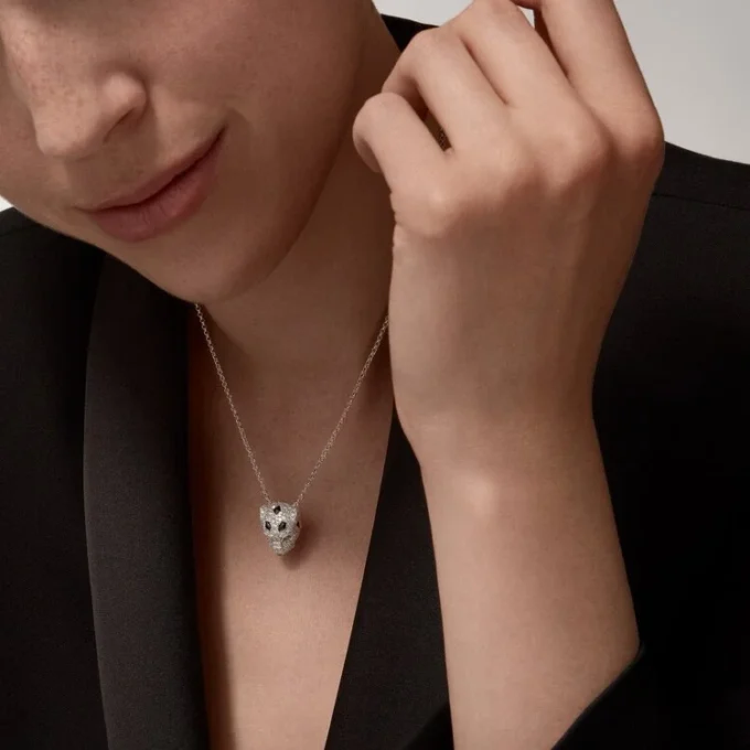 Diamantový náhrdelník Panthere De Cartier, bílé zlato | Cartier Us