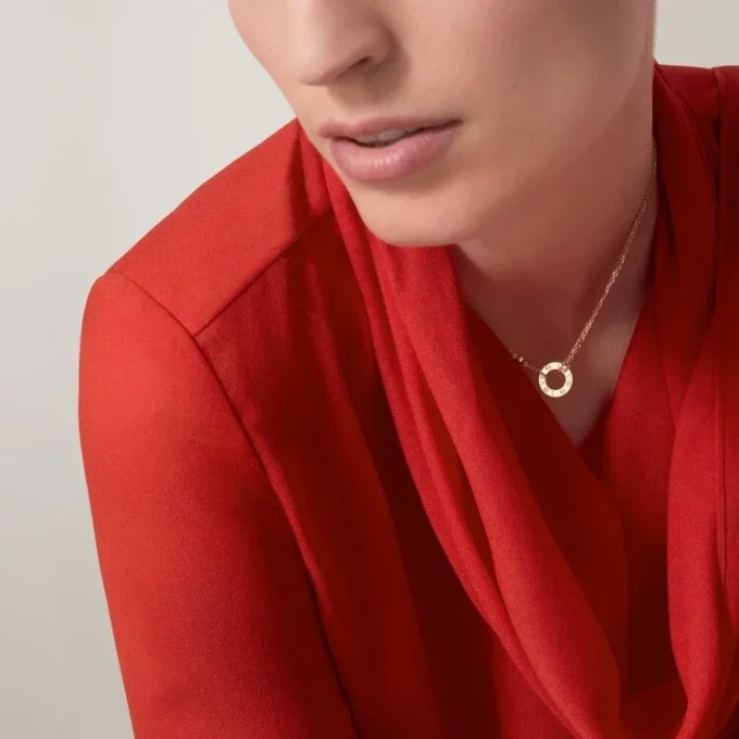 Diamantový přívěsek na krk Love, žluté zlato | Cartier Us