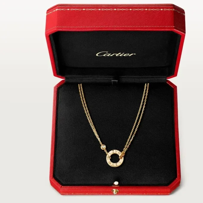 Diamantový přívěsek na krk Love, žluté zlato | Cartier Us