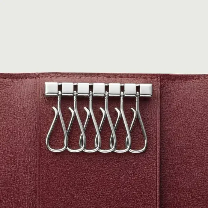 Klíčenka na 6 klíčů, Must De Cartier – černá telecí kůže, povrchová úprava z nerezové oceli – Cartier