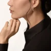 Kruhové náušnice Clash De Cartier, malý model, s pavé