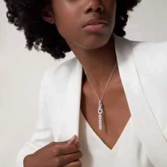 Náhrdelník Agrafe – bílé zlato, diamanty – Cartier