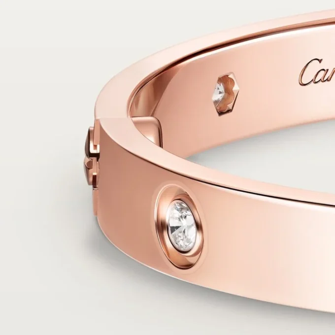Náramek Love, klasický model, 10 diamantů