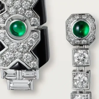 Náušnice [Sur]Naturel – bílé zlato, smaragdy, onyx, diamanty – Cartier
