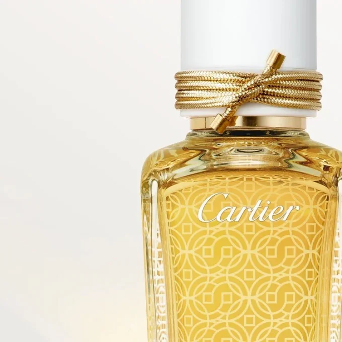 Parfém Oud – Oud Radieux – Les Heures Voyageuses | Cartier