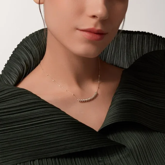 Přívěsek Clash De Cartier, malý model, s pavé