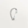 Snubní prsten Trinity Ruban – platina, diamanty – Cartier