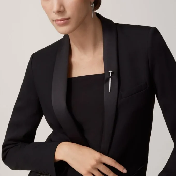 Spona na kravatu Juste Un Clou – bílé zlato a diamanty – Cartier