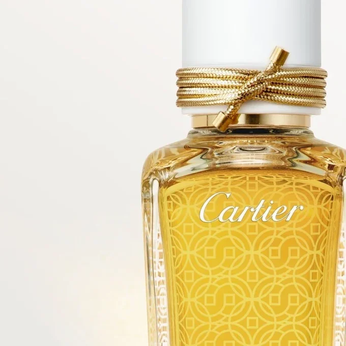 Vůně Oud & Oud – Les Heures Voyageuses | Cartier